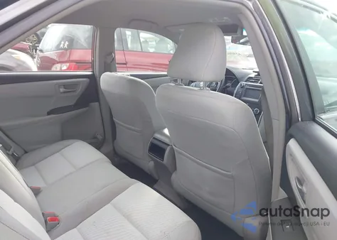 2017 Toyota Camry Le z USA, uszkodzony, nr VIN 4T1BF1FKXHU623230